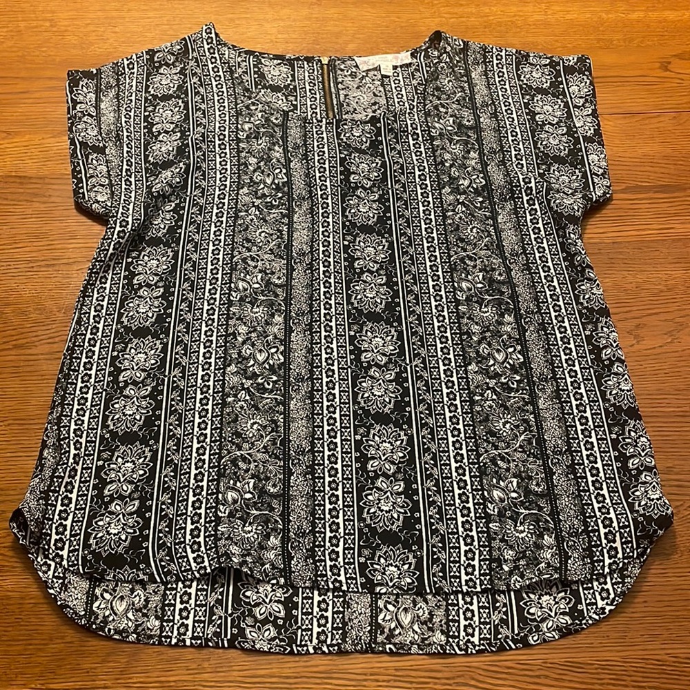 Pink Republic Blouse, Size Medium. Loved it when I worked in the court house!